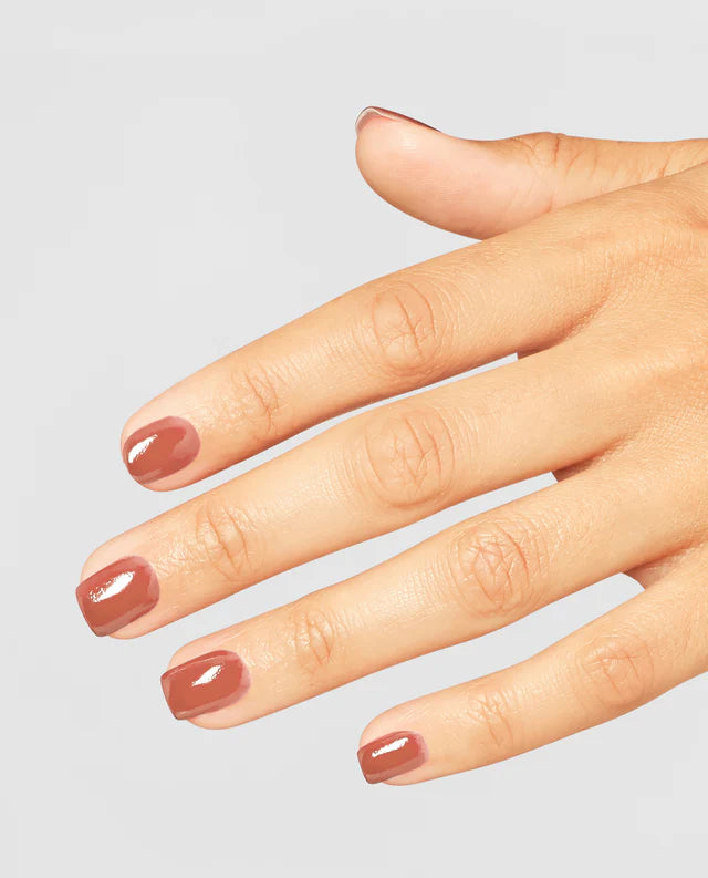 Sơn móng tay OPI NL C89 Chocolate Moose